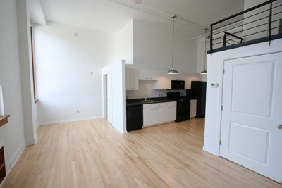 100 Broadway Blvd NE, Loft 209